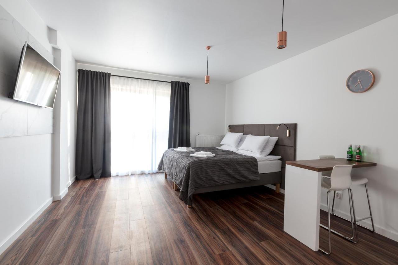 Sky Apartments بوزنان المظهر الخارجي الصورة