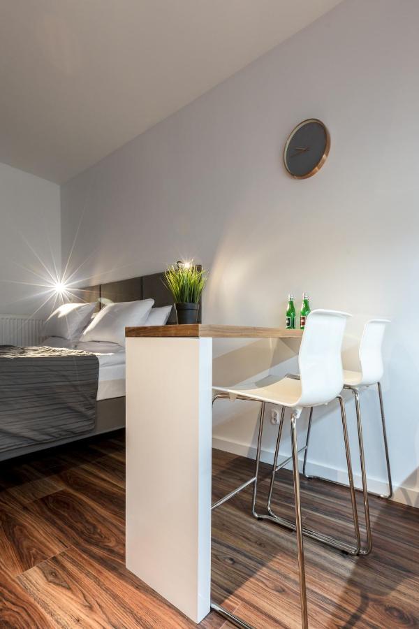Sky Apartments بوزنان المظهر الخارجي الصورة
