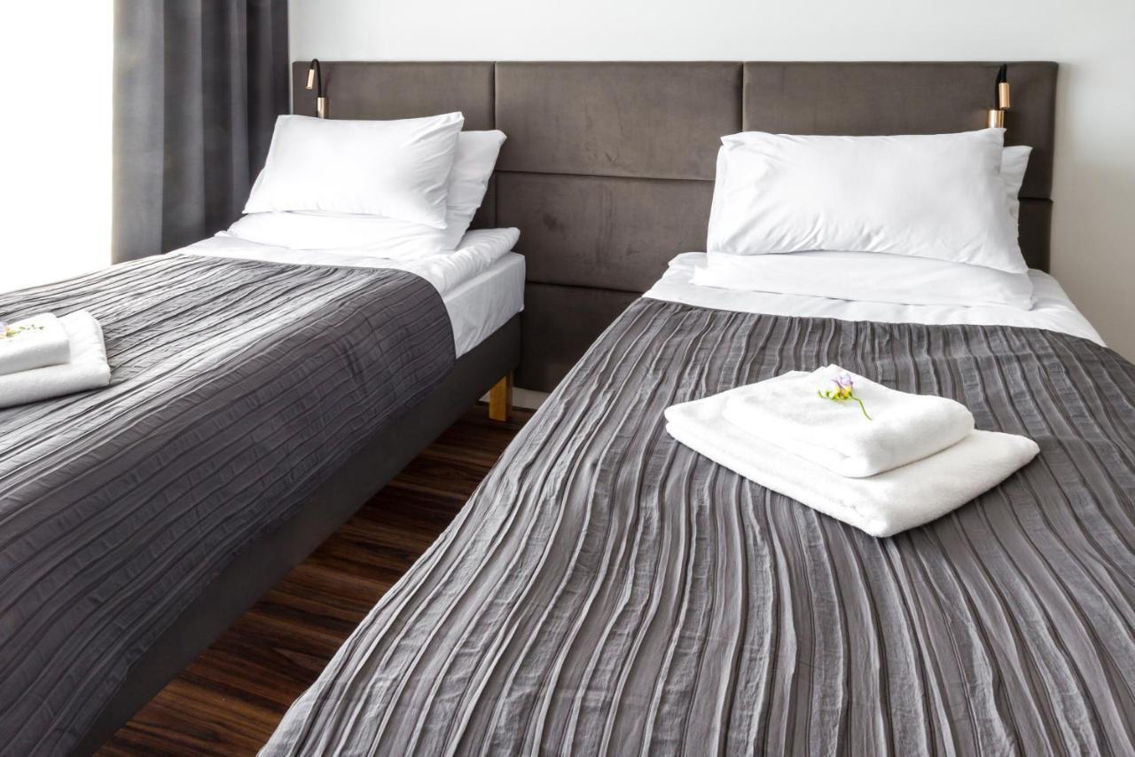 Sky Apartments بوزنان المظهر الخارجي الصورة